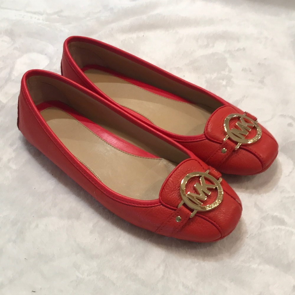 Michael Koors. Coral Moccasins size 8